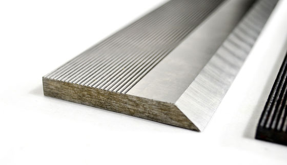 Cuchillos dentados métricos HSS competitivos para planador de trabajo de madera de larga duración 600 * 60 * 6mm