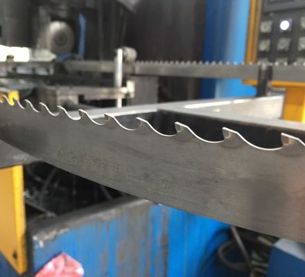 Cuchilla de sierra de madera de aleación de baranda de tamaño personalizado para aplicaciones de carpintería