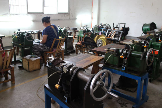 Las hojas de sierra circulares con revestimiento TICN de 200*1,0 mm soldadas con láser para cortar tubos metálicos con 180 dientes